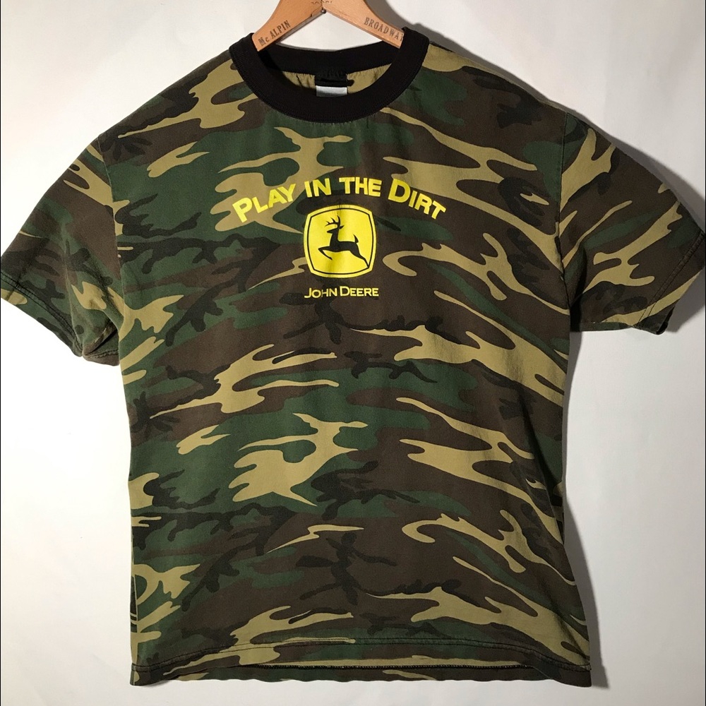 Large John Deere camouflage tshirt play in the dirt